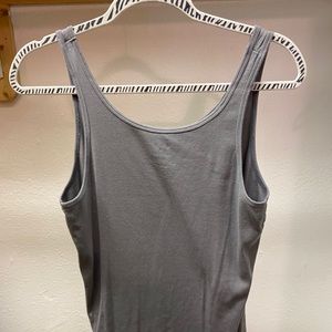 Grey tank top